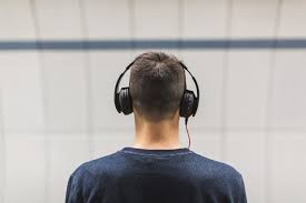 headphones earphones earbuds